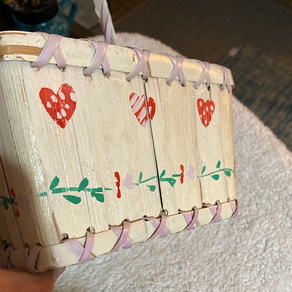 Cute wicker basket with heart designs euc - Picture 13 of 15